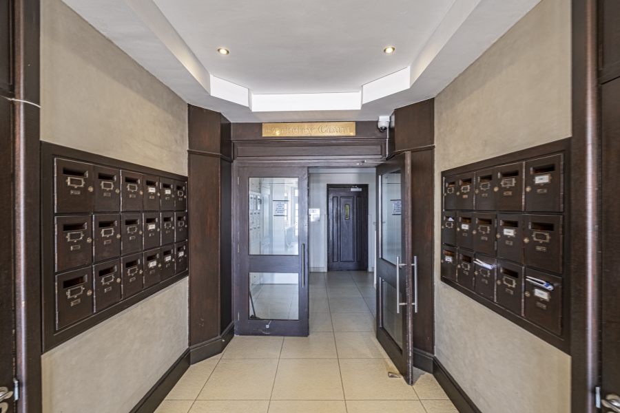 To Let 2 Bedroom Property for Rent in Summerstrand Eastern Cape